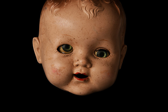 Doll Head Eyes Askew